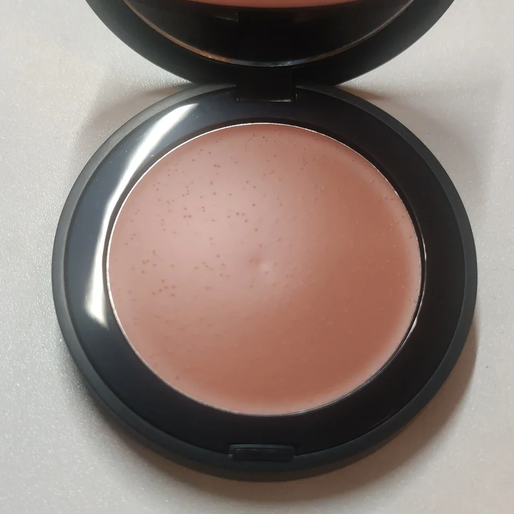 Melt Cosmetics blush and too faced  Black Kajal Eyeliner - Picture 3 of 3